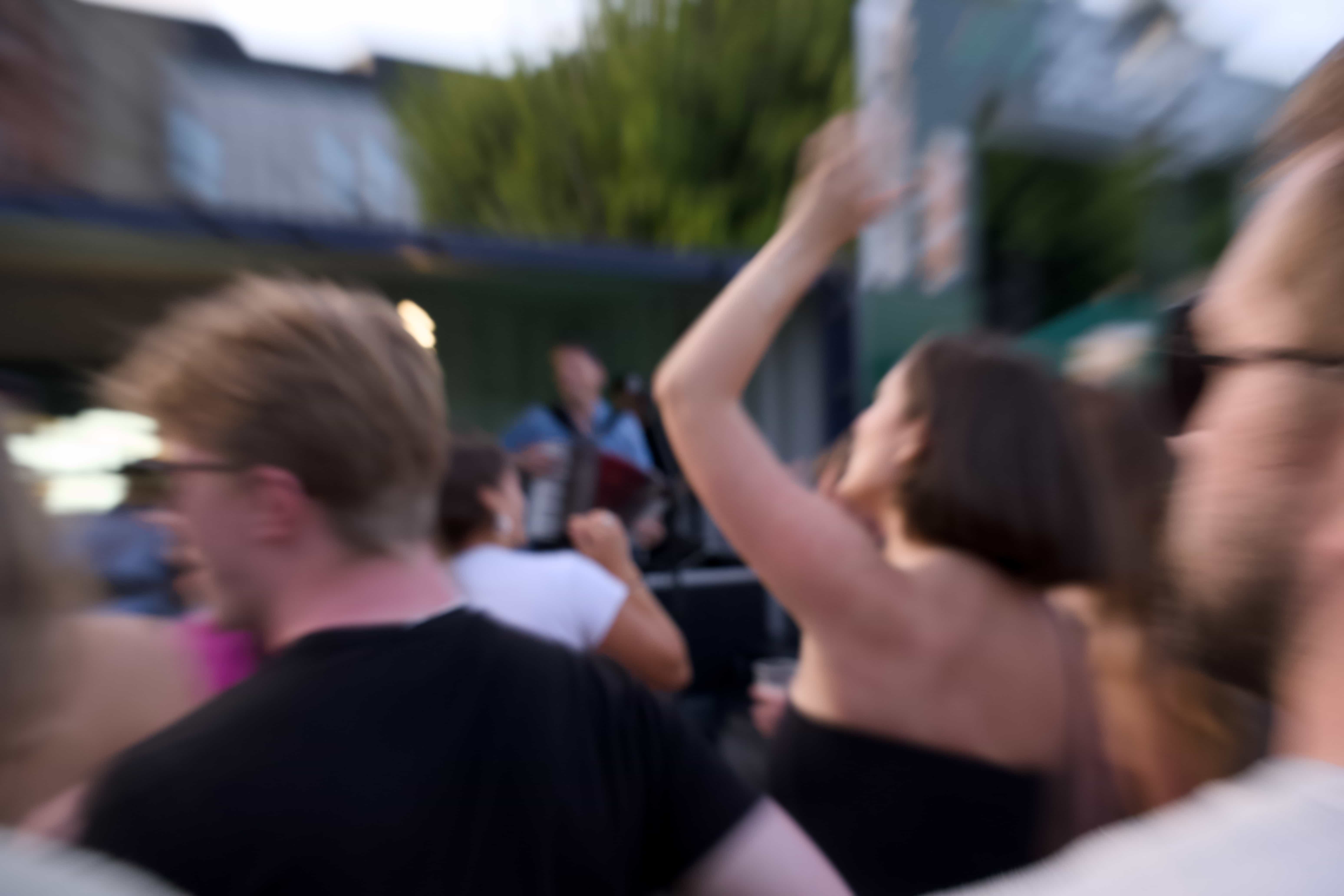 OutdoorMusicConcertManran.jpg